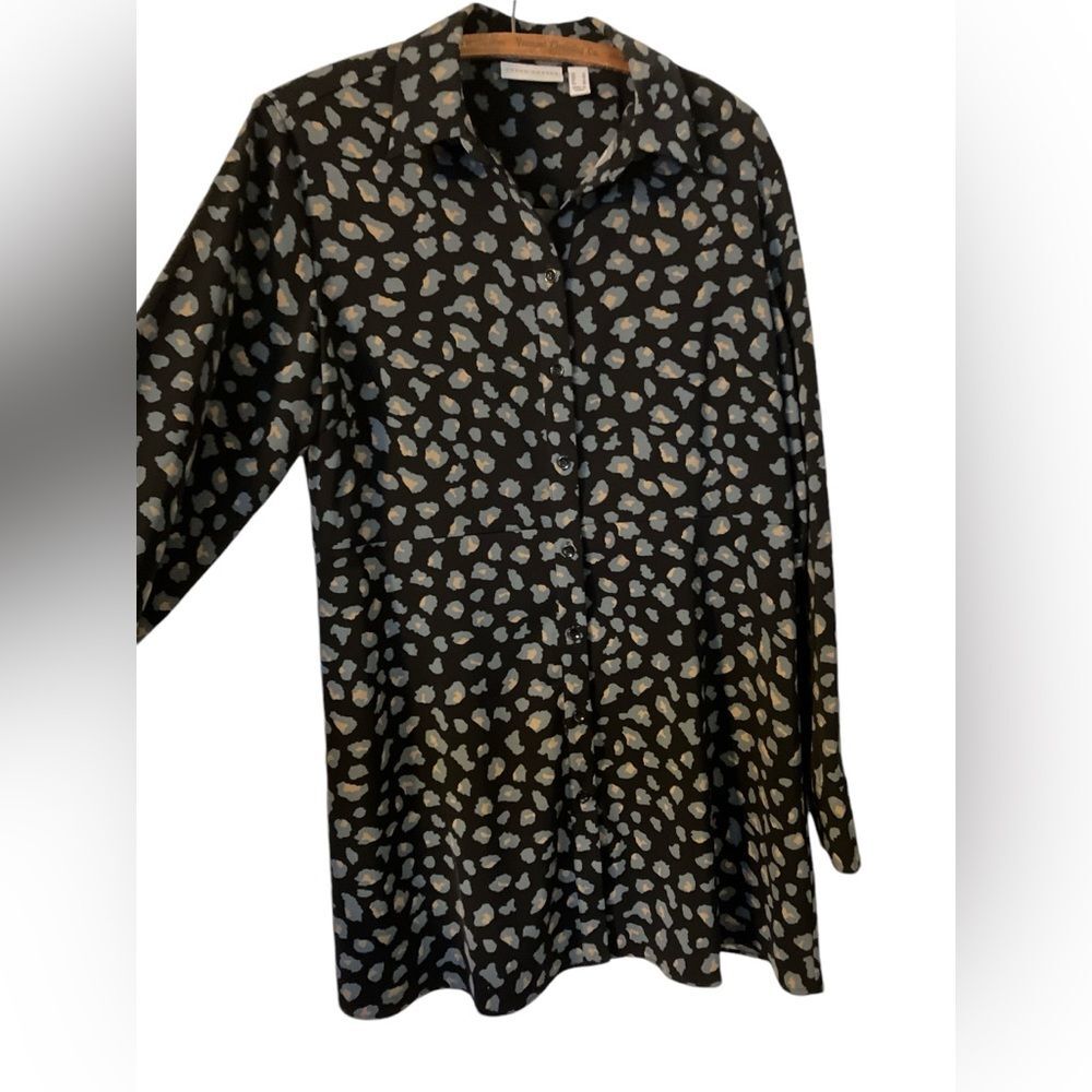 Susan Graver Long Sleeved Tunic Size S